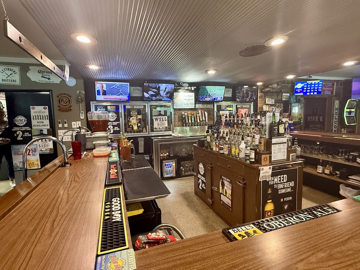 The Friendly Grill And Tavern-4